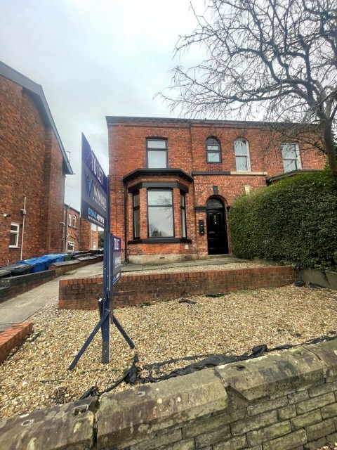View Full Details for Flat 1 366 Ormskirk Road, Wigan