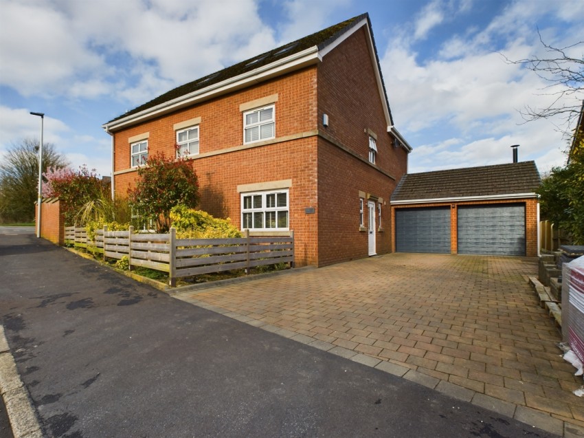 Images for Cranleigh, Standish, Wigan, Lancashire, WN6